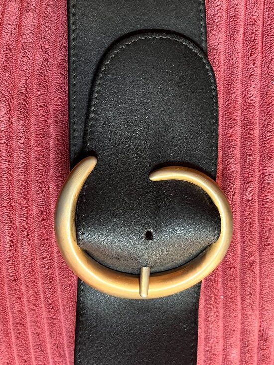 Vintage Donna Karan black belt with gold-tone buckle, Size M. main image 4